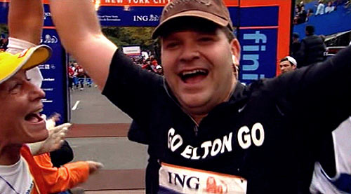 Elton schafft den New York Marathon
